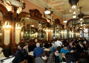 Bir Porto klasiği: Cafe Majestic