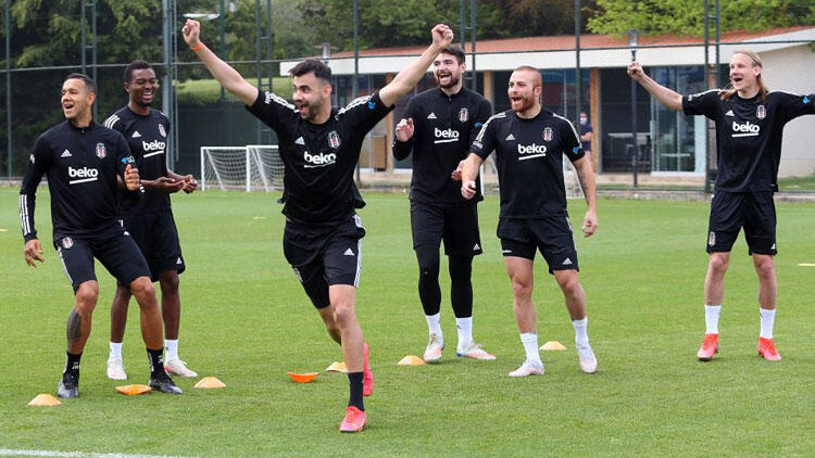 Son dakika: Beşiktaş'ta Galatasaray öncesi Adem Ljajic ve Gökhan Töre sevinci! Aboubakar ise...